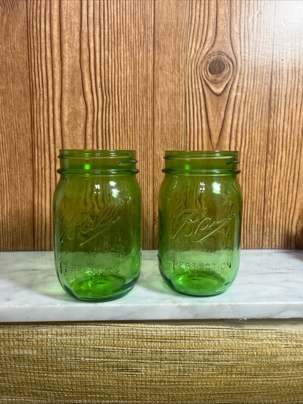 Ball Perfection Green Glass Mason Jars - Set of 2 100th Anniversary - Picture 2 of 6
